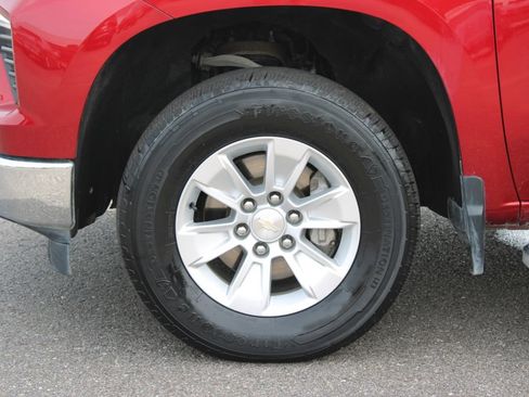 Used 2022 Chevrolet Silverado 1500 LT w/ Safety Package AWD/4WD image 19