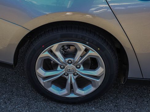 Certified 2024 Honda Accord LX image 8