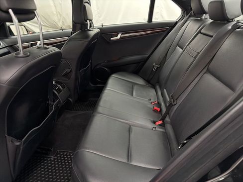Used 2013 Mercedes-Benz C 250 Sedan image 20
