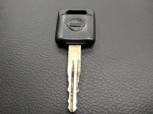 Used 2024 Nissan Versa S w/ Trunk Package FWD image 32