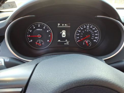Used 2022 Kia Stinger GT1 RWD image 28