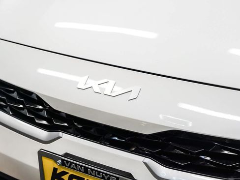 Used 2023 Kia Forte LXS FWD image 8