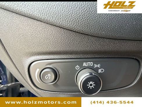 Certified 2023 Chevrolet Equinox RS w/ RS Leather Package AWD/4WD image 17