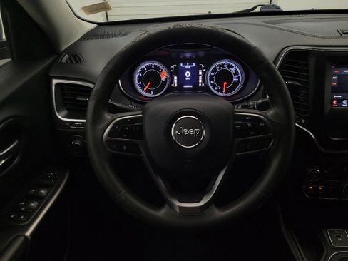 Used 2020 Jeep Cherokee Latitude FWD image 22