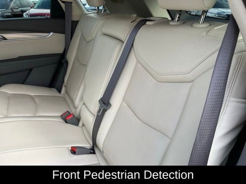 Used 2017 Cadillac XT5 Luxury w/ Driver Awareness Package image 18