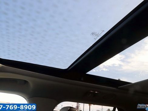 Used 2021 Ford Explorer XLT w/ Equipment Group 202A image 32