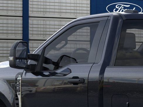 New 2026 Ford F250 XL w/ XL Chrome Package image 42