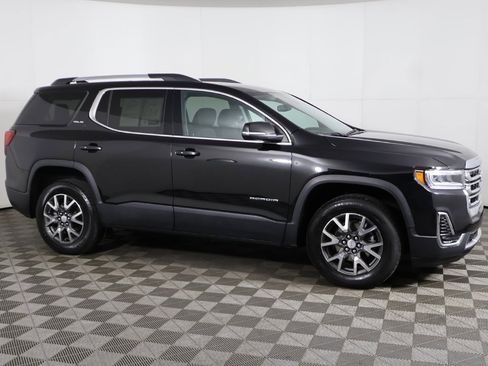 Used 2023 GMC Acadia SLE w/ Driver Convenience Package image 14