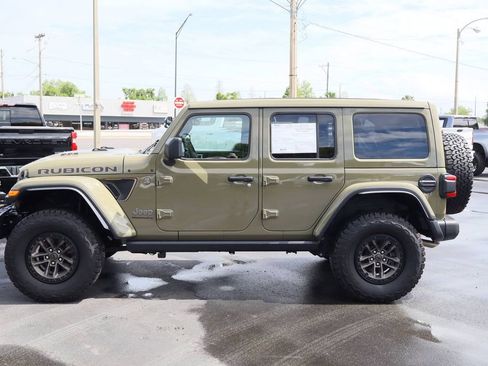 Used 2025 Jeep Wrangler Unlimited Rubicon 392 AWD/4WD image 7