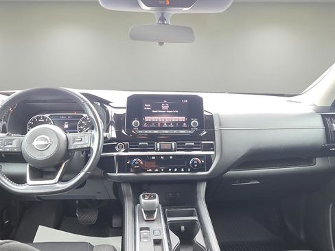 Used 2022 Nissan Pathfinder SV image 28