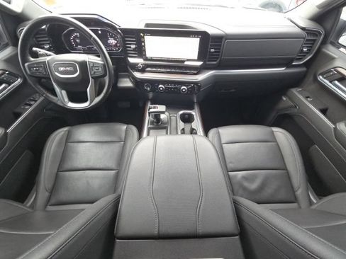 Used 2023 GMC Sierra 1500 SLT w/ SLT Premium Package AWD/4WD image 39