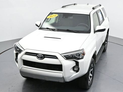 Used 2024 Toyota 4Runner TRD Off-Road image 42