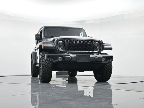 Used 2024 Jeep Wrangler Willys image 30