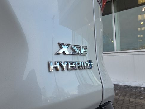 Used 2022 Toyota RAV4 XSE image 10