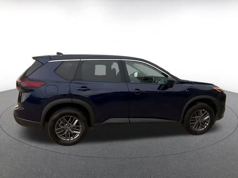 Used 2026 Nissan Rogue SV AWD/4WD image 15