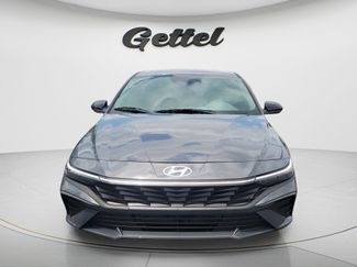 Used 2025 Hyundai Elantra SEL FWD video 2