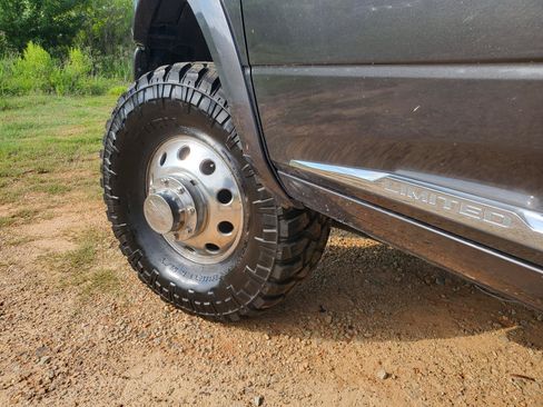 Used 2017 RAM 3500 Laramie Longhorn AWD/4WD image 20