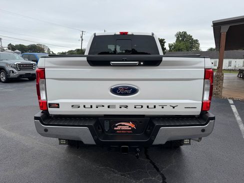 Used 2017 Ford F250 Lariat w/ Lariat Value Package AWD/4WD image 7