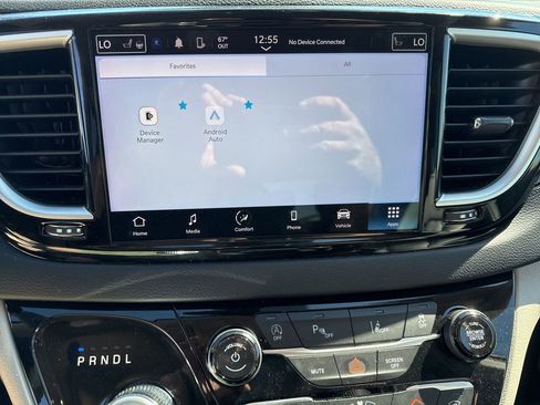 Used 2023 Chrysler Pacifica Touring-L image 23