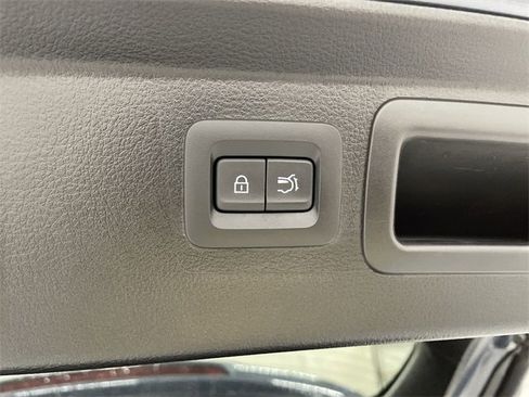 Used 2024 MAZDA CX-50 Meridian Edition image 16