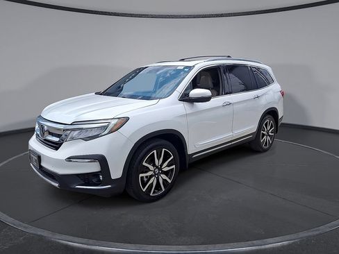 Used 2020 Honda Pilot Touring image 3