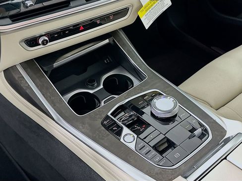New 2026 BMW X7 xDrive40i image 15