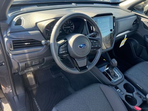 Used 2025 Subaru Forester Premium image 16