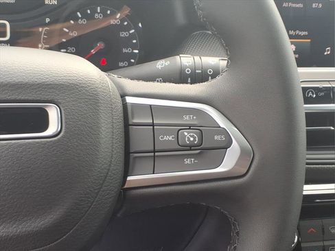 New 2026 Jeep Compass Latitude image 15