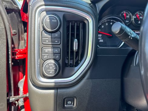Used 2021 Chevrolet Silverado 1500 LTZ w/ LTZ Convenience Package II AWD/4WD image 16