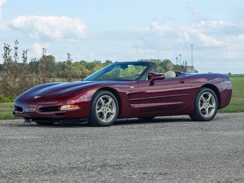 Used 2003 Chevrolet Corvette Convertible w/ Preferred Equipment Group1 image 1
