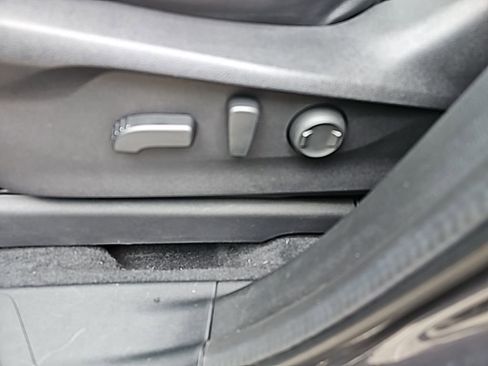 Used 2022 Subaru Ascent Touring image 29