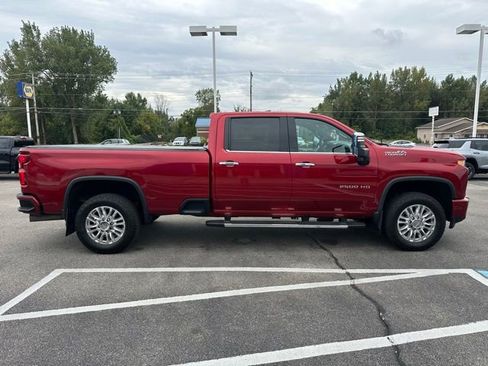 Used 2023 Chevrolet Silverado 2500 High Country w/ Z71 Off-Road Package AWD/4WD image 5