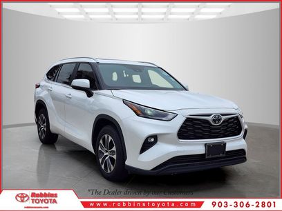 Used 2023 Toyota Highlander XLE