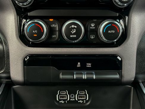 Used 2022 RAM 1500 Big Horn AWD/4WD image 24