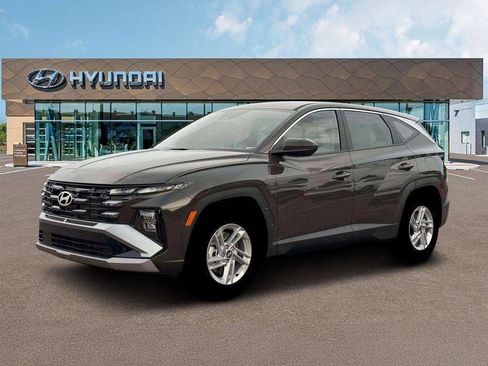 Used 2026 Hyundai Tucson SE AWD/4WD image 2