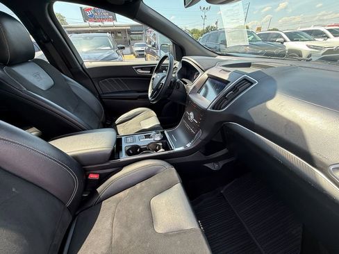 Used 2020 Ford Edge ST w/ Equipment Group 401A AWD/4WD image 25