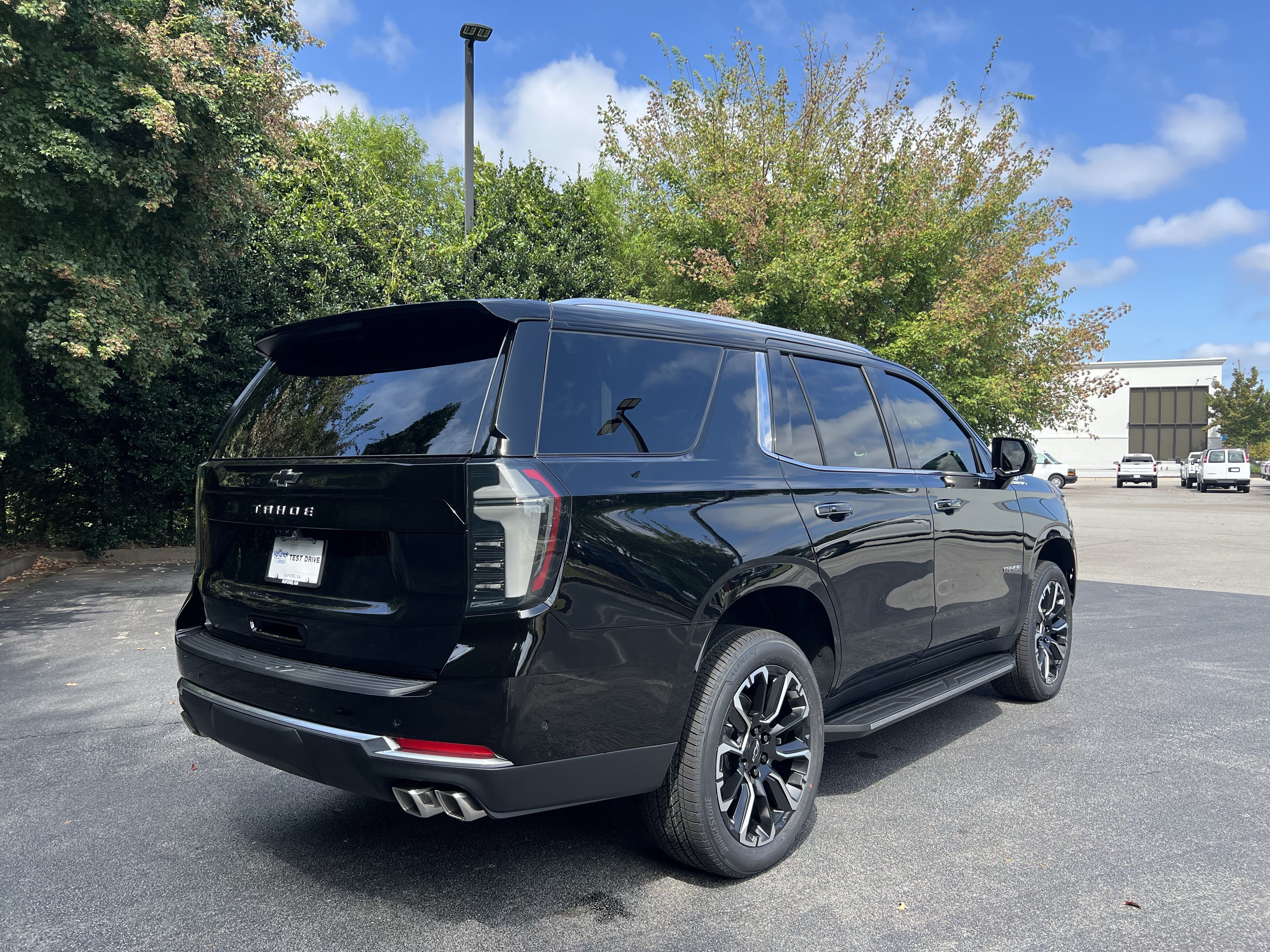 New 2026 Chevrolet Tahoe High Country w/ Sun And Tow Package AWD/4WD image 9
