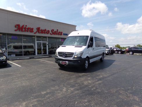Used 2014 Mercedes-Benz Sprinter 2500 image 5