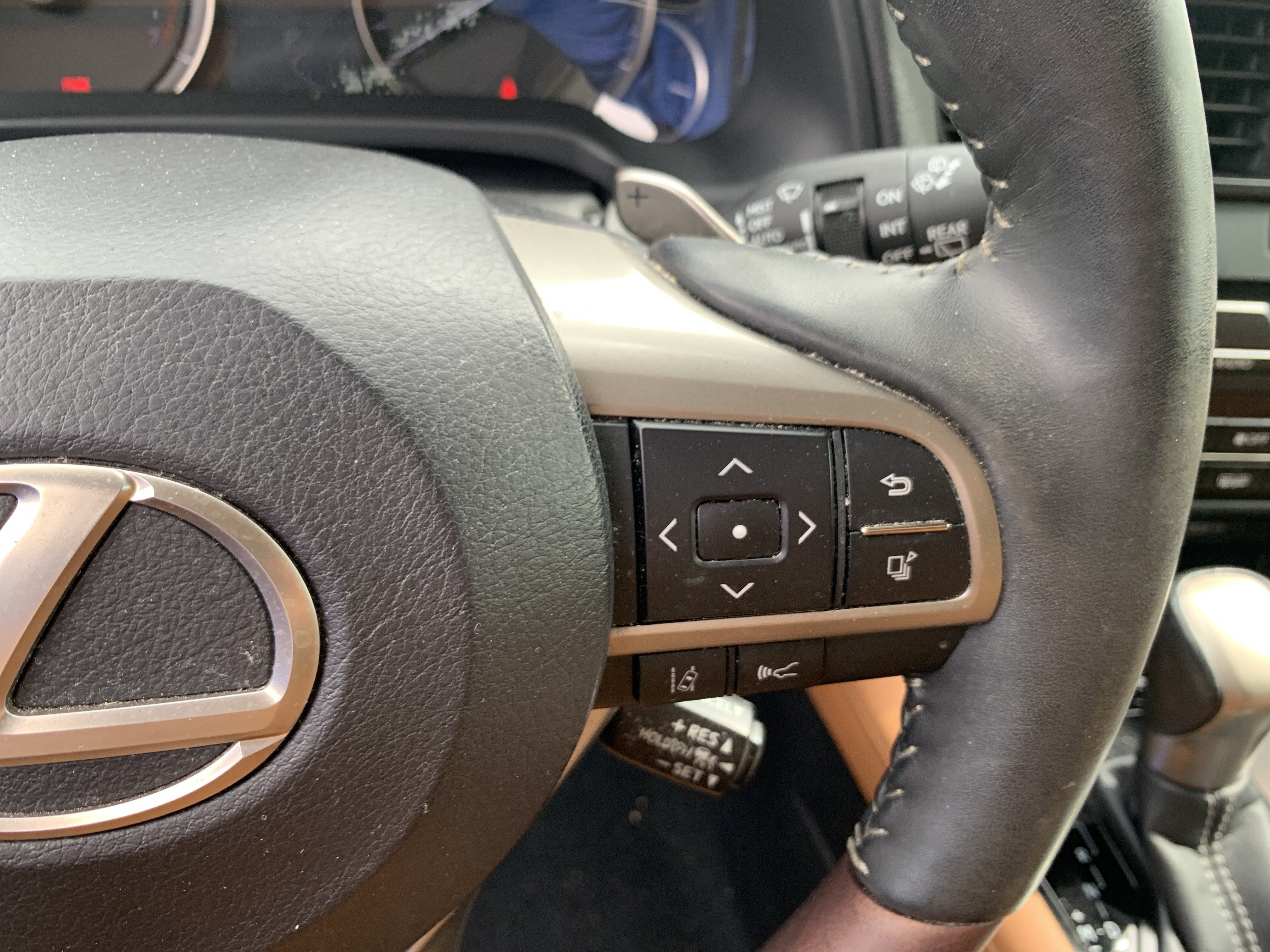 Used 2021 Lexus RX 350 FWD w/ Premium Package image 20