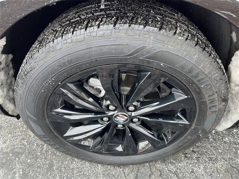 Certified 2024 Buick Envista Sport Touring w/ Convenience I Package image 17