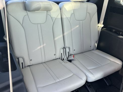 Certified 2024 Kia Sorento SX Prestige image 17