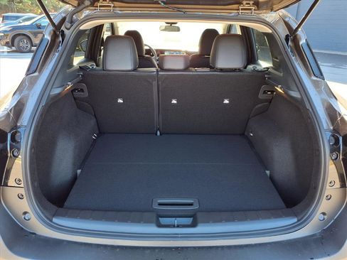 New 2026 Nissan Kicks SR FWD image 25