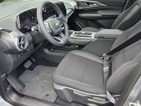 New 2026 Chevrolet Equinox EV LT FWD image 5
