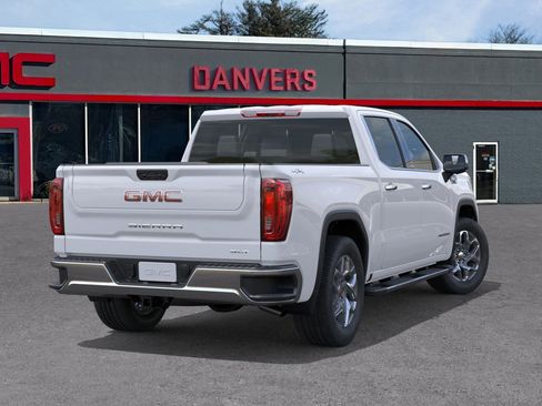 New 2026 GMC Sierra 1500 SLT image 4
