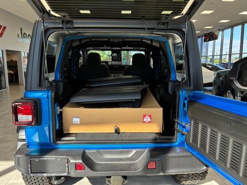 New 2025 Jeep Wrangler Unlimited Sport AWD/4WD image 37