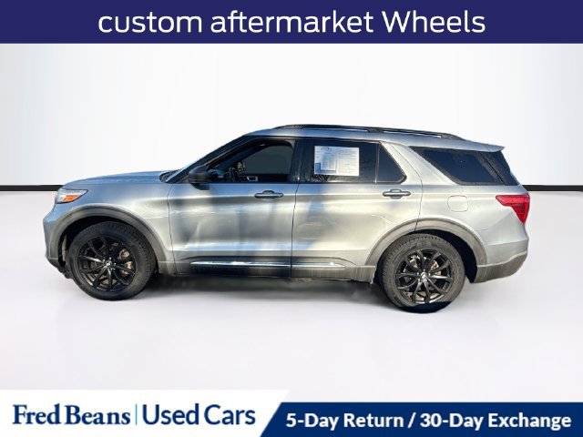 Used 2020 Ford Explorer XLT w/ Equipment Group 202A AWD/4WD image 5