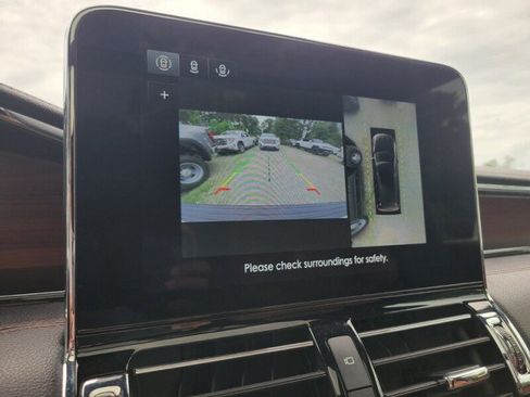 Used 2021 Lincoln Navigator L Reserve RWD image 21
