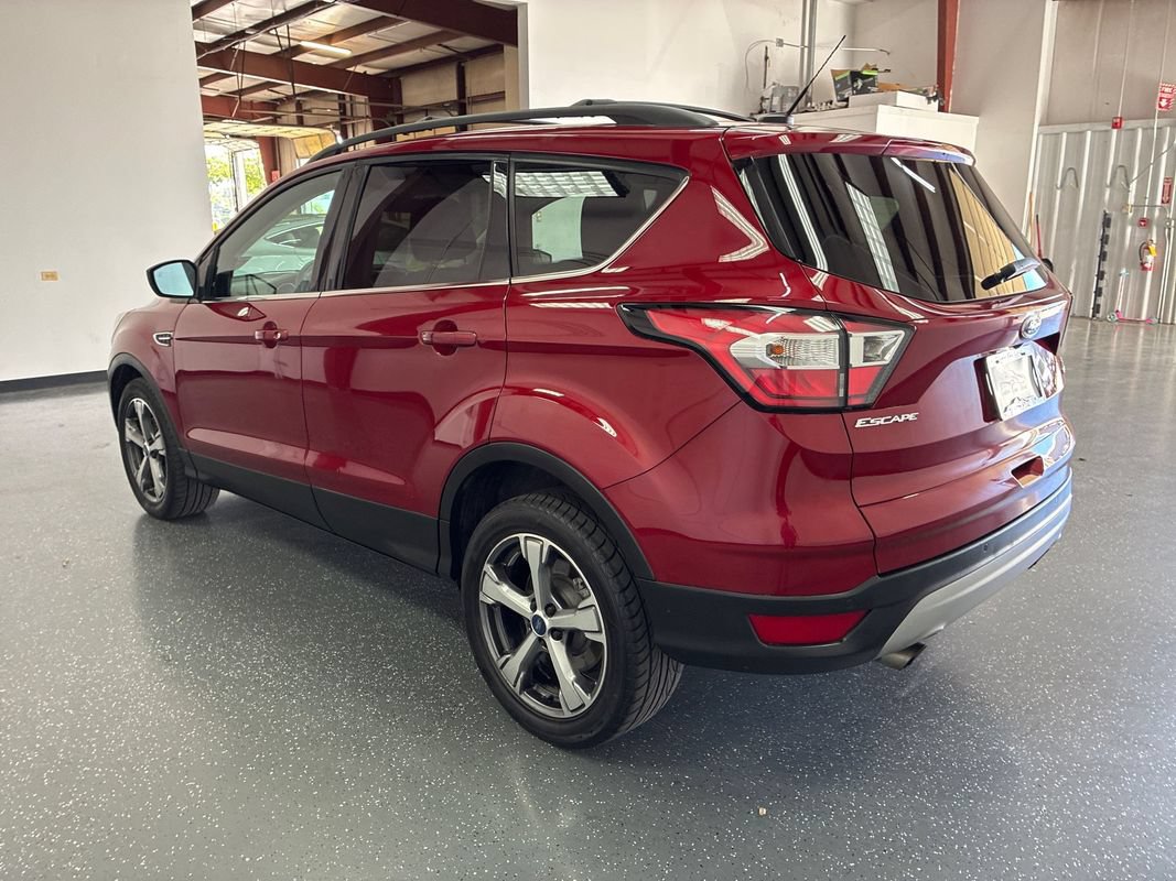 Used 2017 Ford Escape SE w/ Equipment Group 201A AWD/4WD image 6