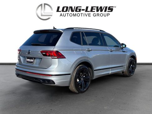 Used 2024 Volkswagen Tiguan SE R-Line image 7