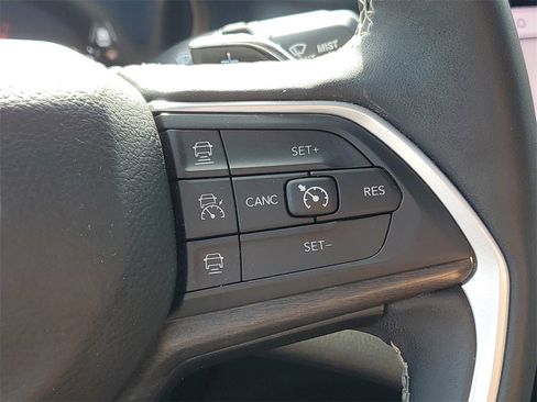 Certified 2024 Jeep Grand Cherokee L Limited w/ Luxury Tech Group II image 28